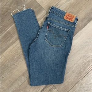 Levi’s 711 Skinny